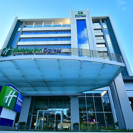 Holiday Inn Express Asuncion Aviadores By Ihg Zewnętrze zdjęcie