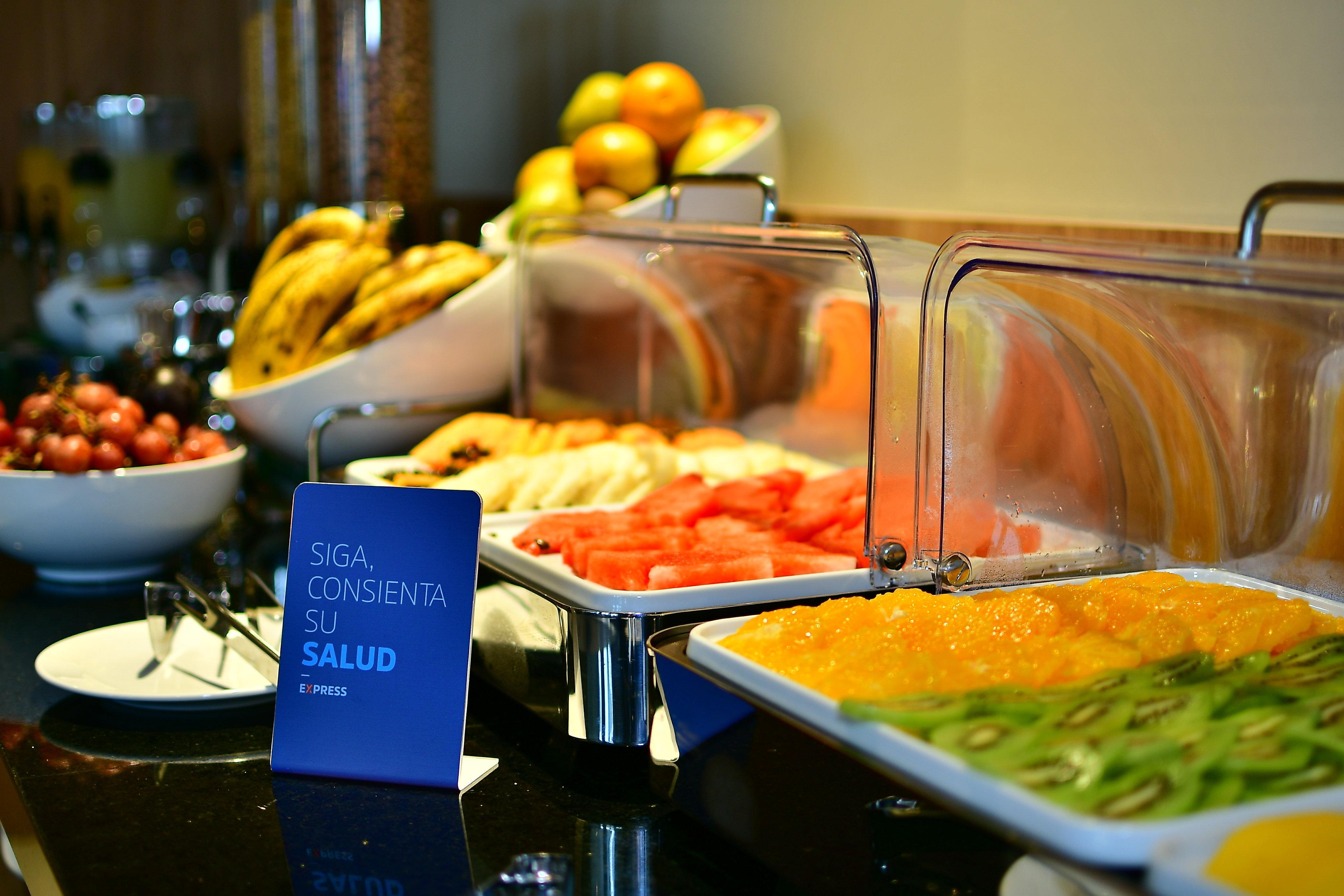 Holiday Inn Express Asuncion Aviadores By Ihg Zewnętrze zdjęcie