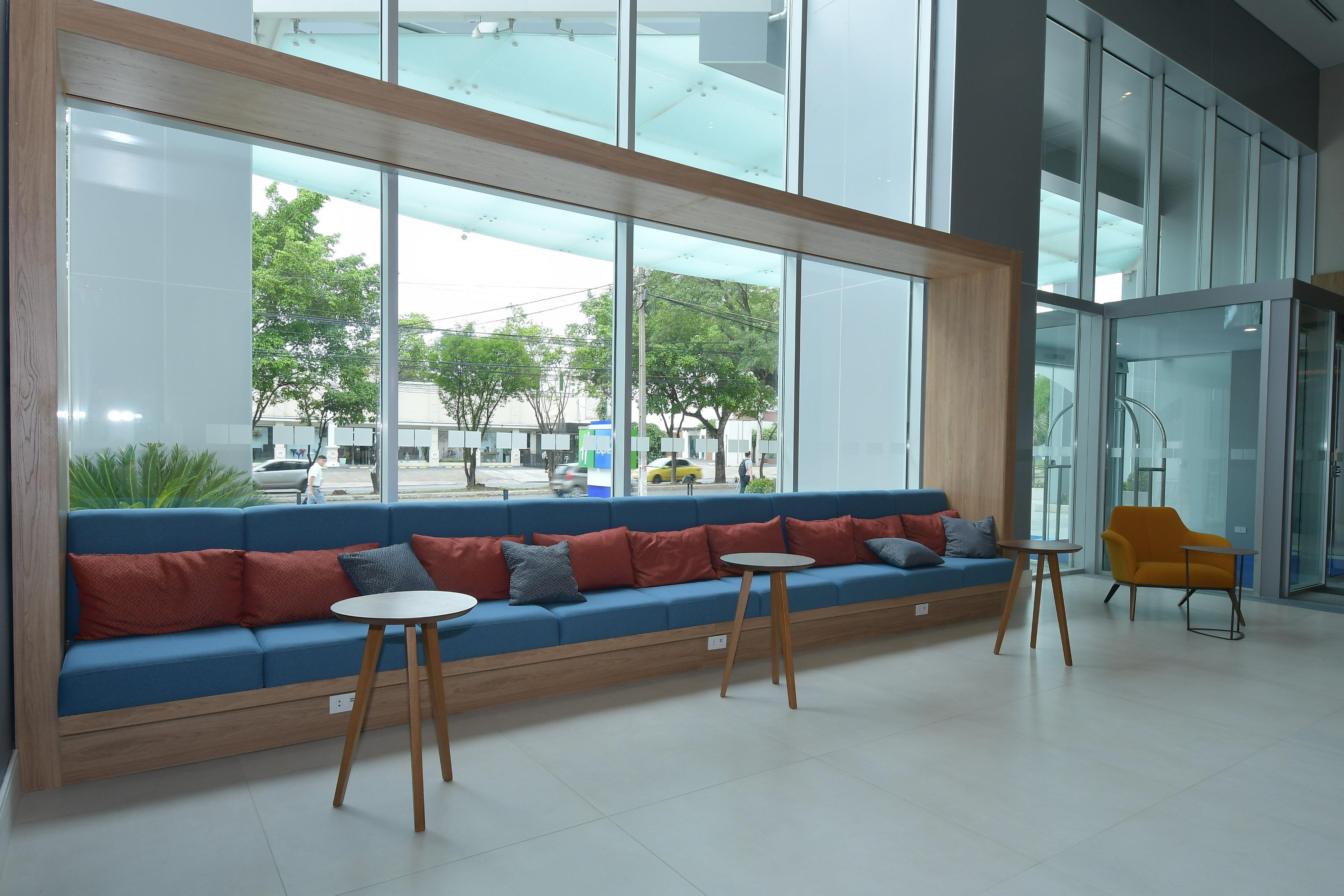 Holiday Inn Express Asuncion Aviadores By Ihg Zewnętrze zdjęcie