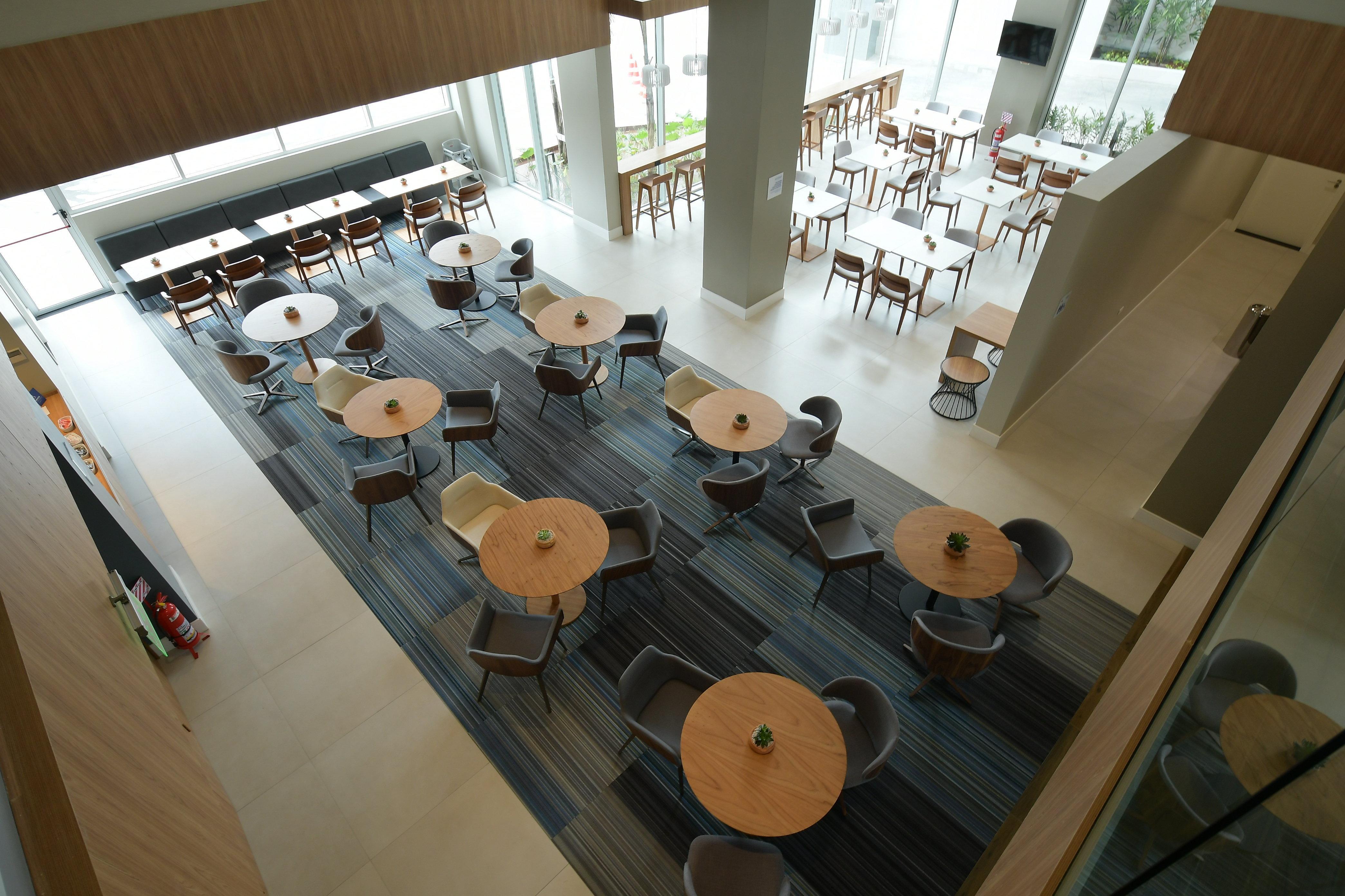 Holiday Inn Express Asuncion Aviadores By Ihg Zewnętrze zdjęcie