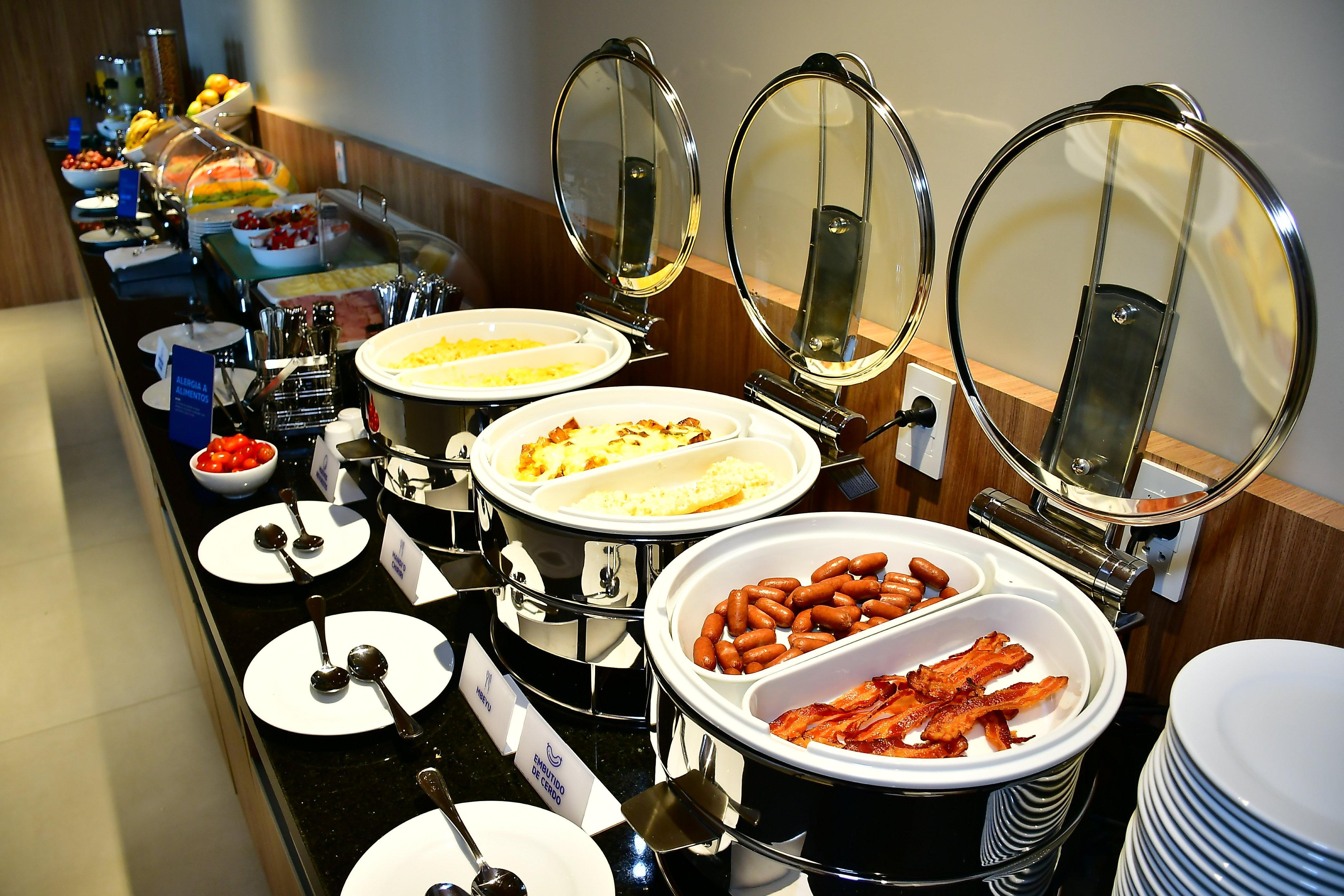 Holiday Inn Express Asuncion Aviadores By Ihg Zewnętrze zdjęcie