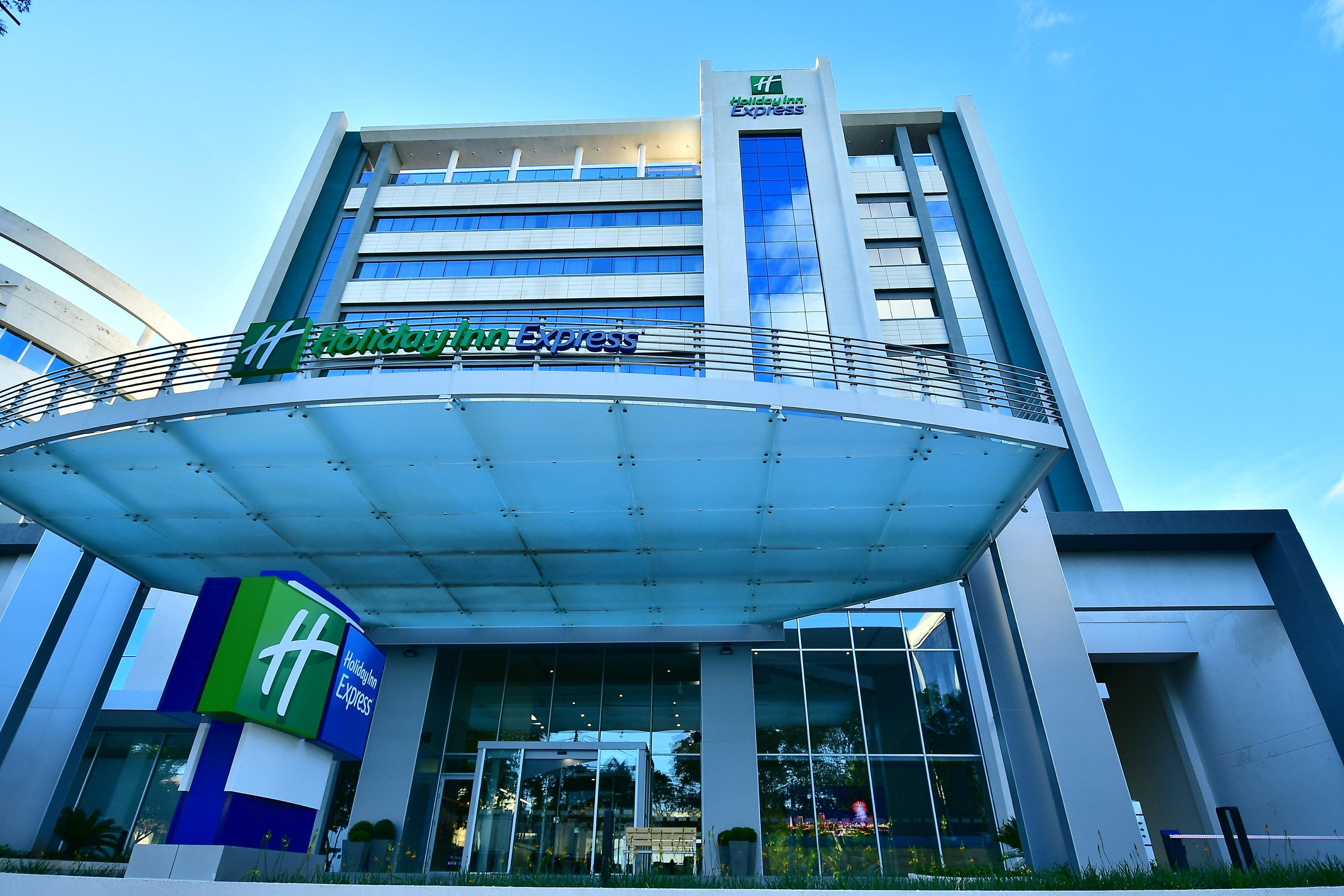 Holiday Inn Express Asuncion Aviadores , An Ihg Hotel Zewnętrze zdjęcie