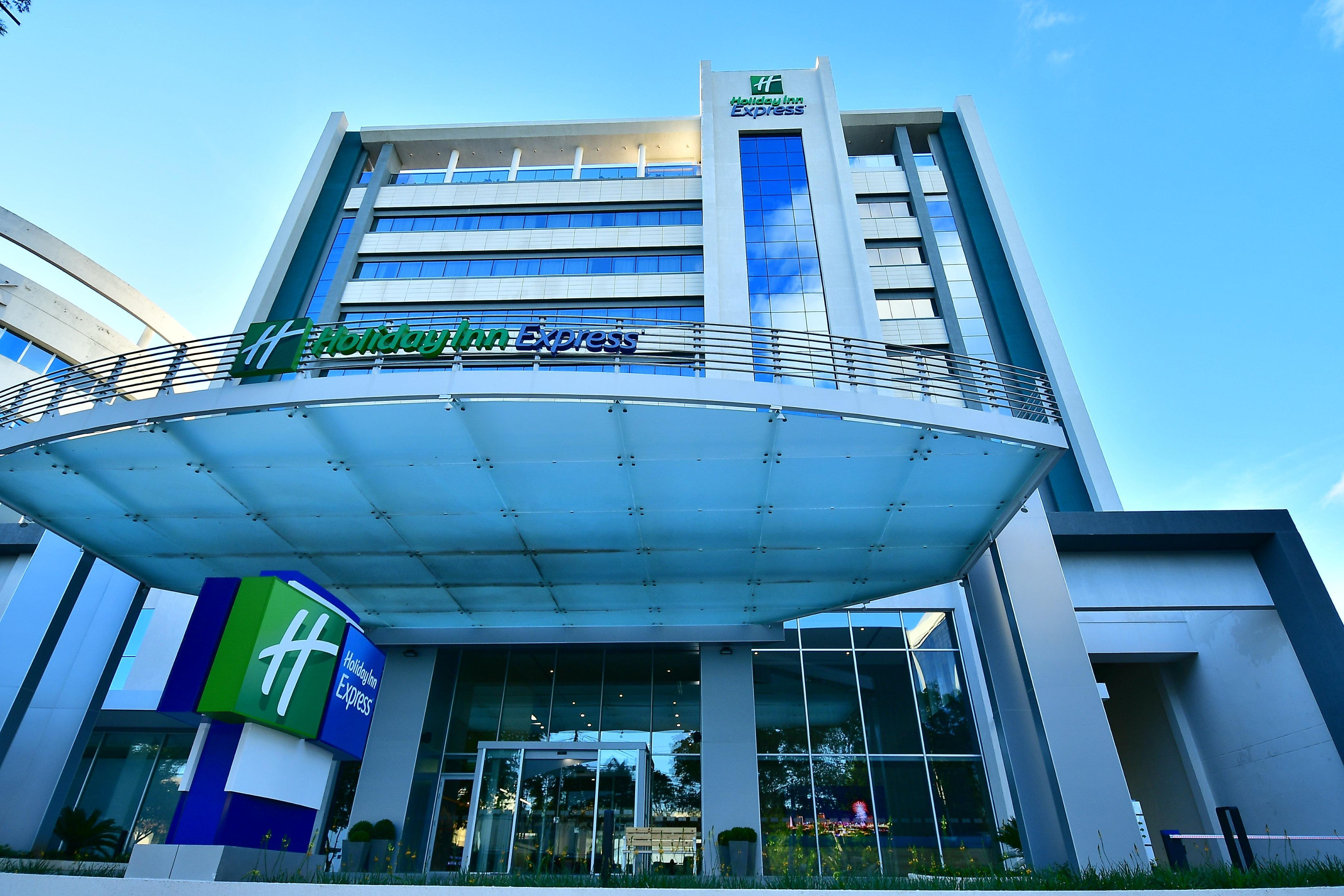 Holiday Inn Express Asuncion Aviadores By Ihg Zewnętrze zdjęcie