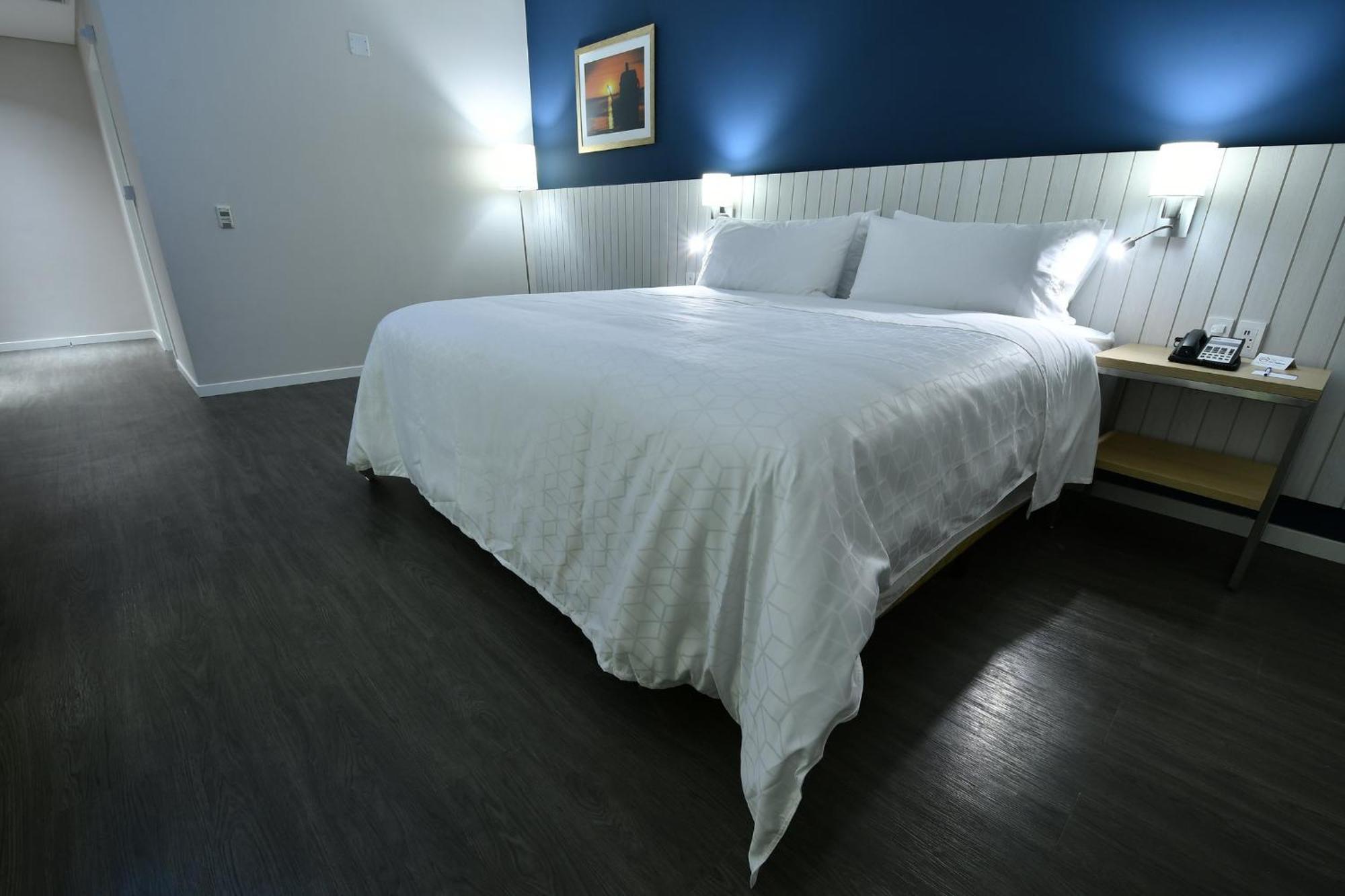 Holiday Inn Express Asuncion Aviadores By Ihg Zewnętrze zdjęcie