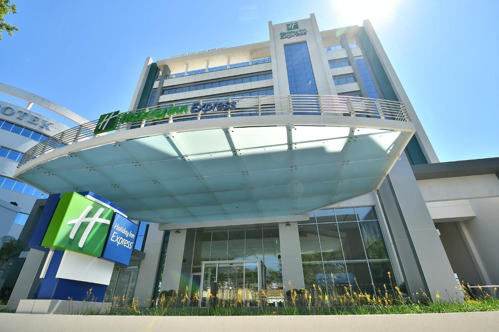 Holiday Inn Express Asuncion Aviadores , An Ihg Hotel Zewnętrze zdjęcie