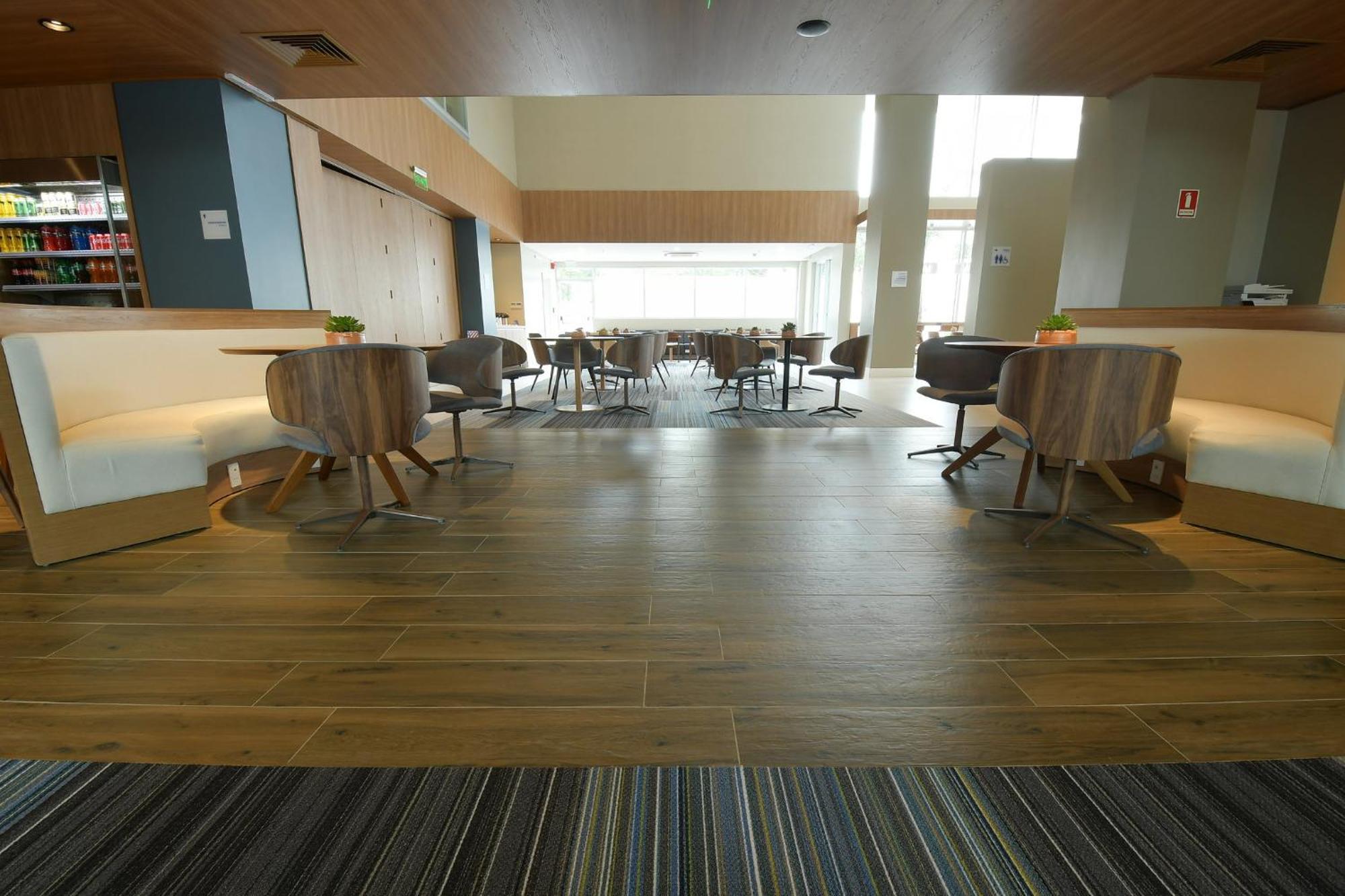 Holiday Inn Express Asuncion Aviadores By Ihg Zewnętrze zdjęcie