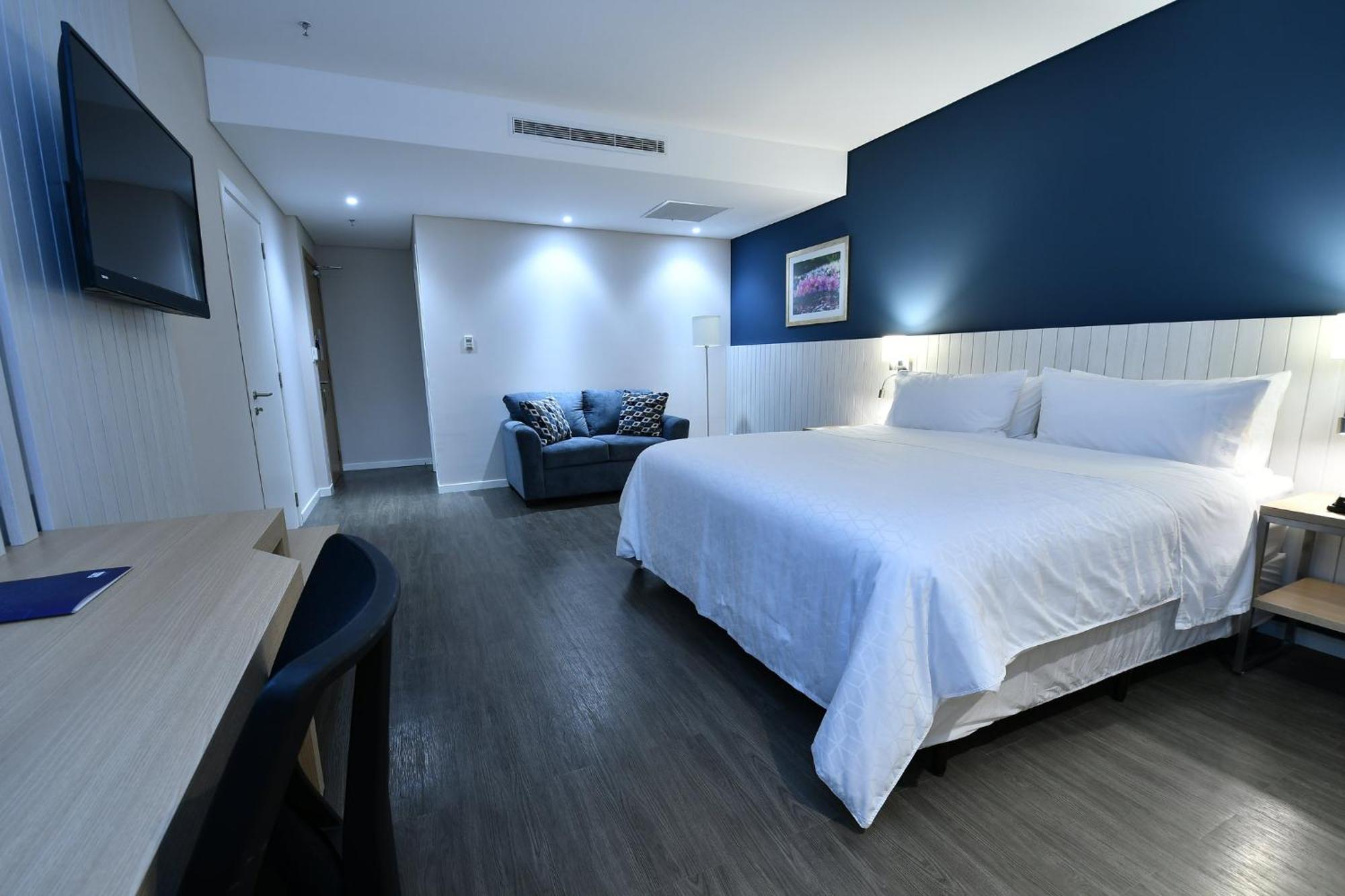 Holiday Inn Express Asuncion Aviadores By Ihg Zewnętrze zdjęcie