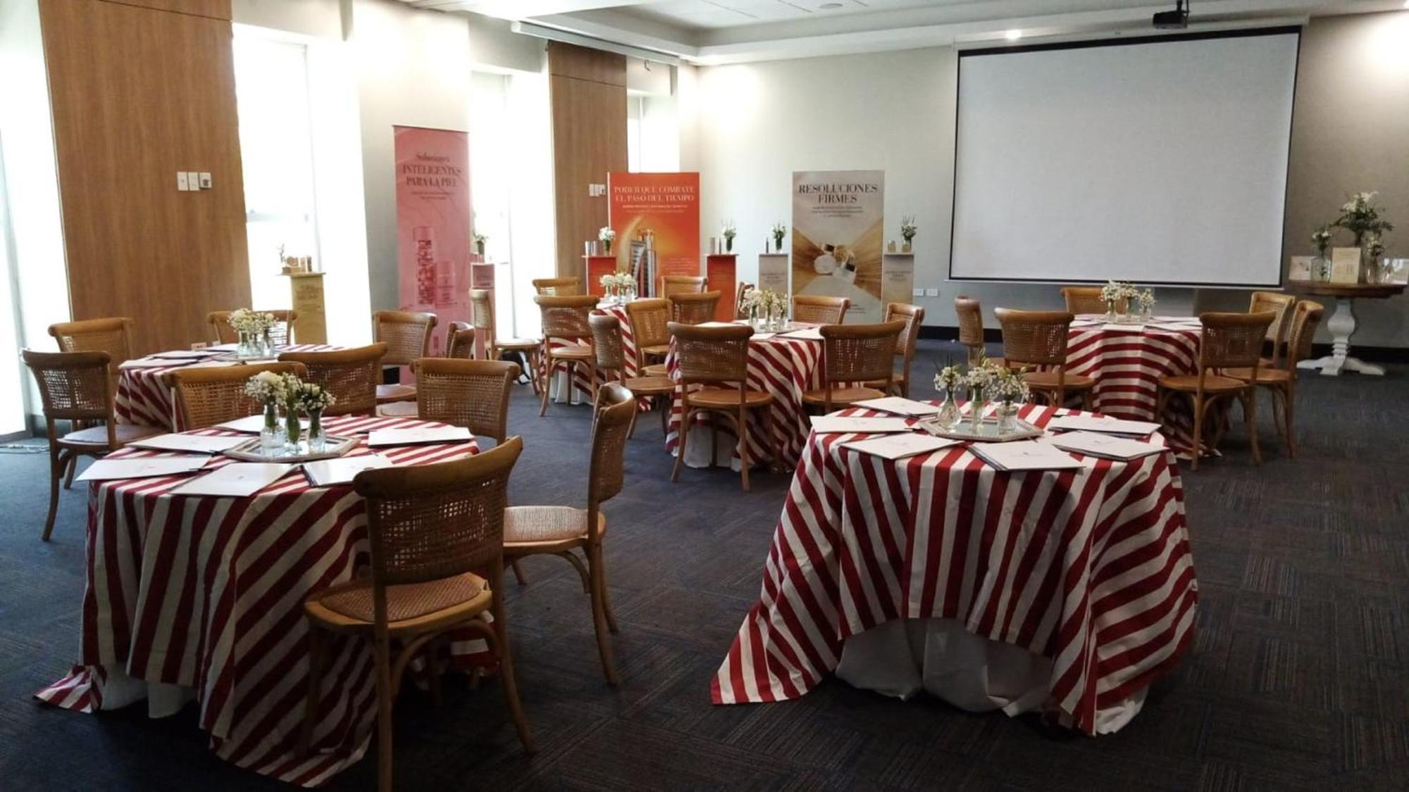 Holiday Inn Express Asuncion Aviadores By Ihg Zewnętrze zdjęcie